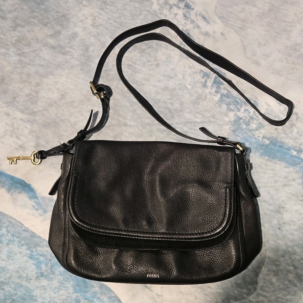 Fossil ZB2104 Black Pebbled Leather Crossbody Shoulder Bag Adjustable Strap Key